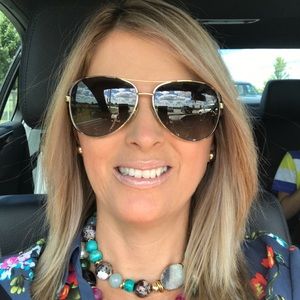 Meet your Posher, Diana